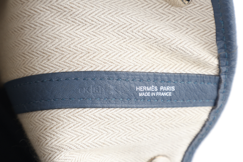 HERMES GARDEN PARTY 36 NEGONDA BLUE COLVERT SILVER HARDWARE STAMP R SQUARE (YEAR 2014) WITH DUST COVER