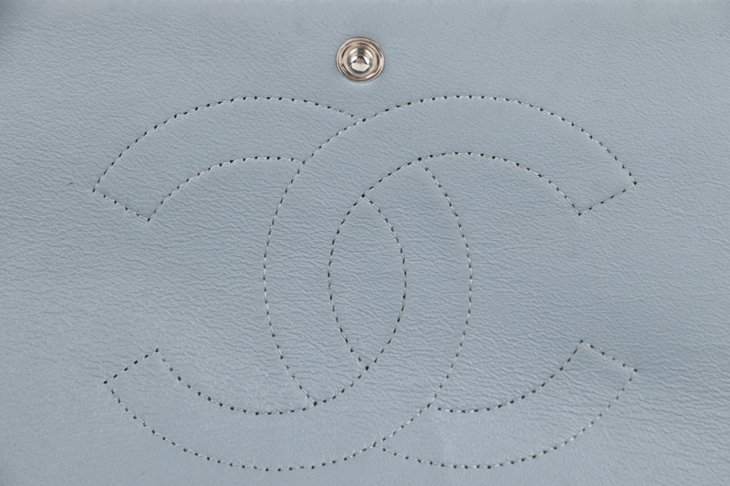 CHANEL CLASSIC FLAP MAXI GREY CAVIAR LEATHER WITH SILVER CHAIN (1739xxxx) WITH CARD , DUST COVER AND BOX