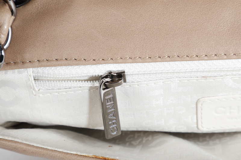 CHANEL CLASSIC FLAP CHAIN QUILTED (955xxxx) SMALL BROWN CALF LEATHER SILVER HARDWARE WITH DUST COVER