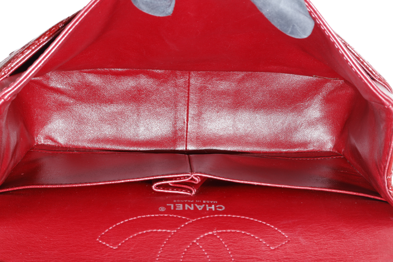 CHANEL 2.55 REISSUE (2025xxxx) BURGUNDY PATENT CAVIAR LEATHER RUTHENIUM HARDWARE WITH CARD NO DUST COVER
