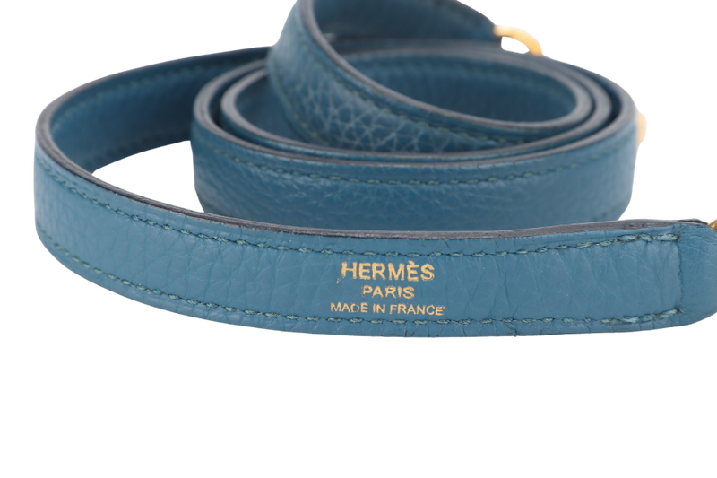 HERMES KELLY 28 BLUE COLVERT TOGO GOLD HARDWARE STAMP Q (YEAR 2013) WITH KEYS, LOCK, STRAPS AND DUST COVER