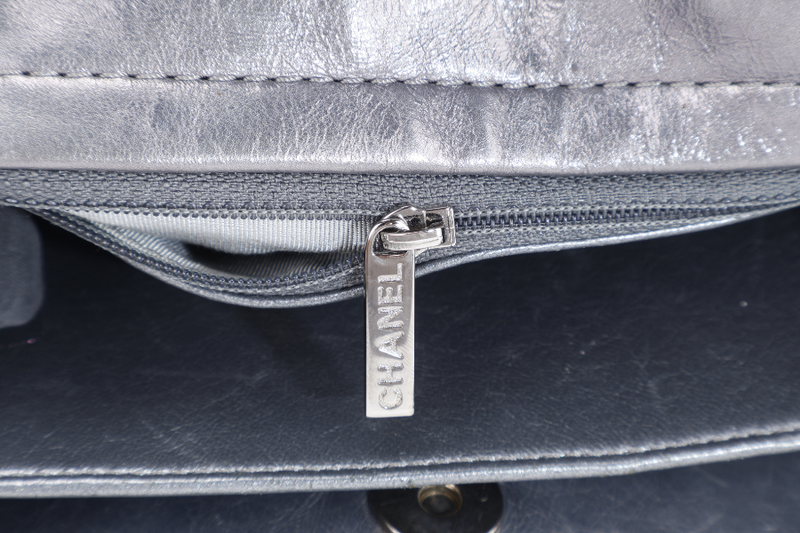 CHANEL REISSUE ACCORDION FLAP BAG (1251xxxx) SILVER METALLIC DISTRESSED LEATHER SILVER HARDWARE WITH DUST COVER