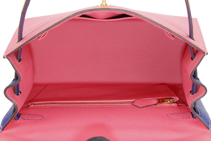 HERMES KELLY 25 HSS STAMP C (YEAR 2018) ROSE AZALEE, BLUE ELECTRIC EPSOM LEATHER, BRUSHED GOLD HARDWARE WITH STRAP, KEYS, LOCK AND DUST COVER