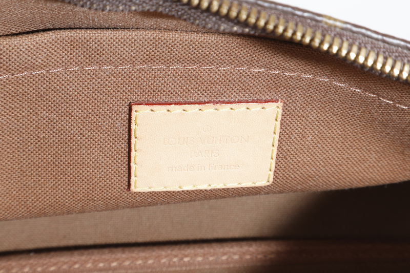 LOUIS VUITTON MULTI POCHETTE ACCESSORIES MONOGRAM CANVAS GOLD HARDWARE WITH PINK STRAPS AND DUST COVER