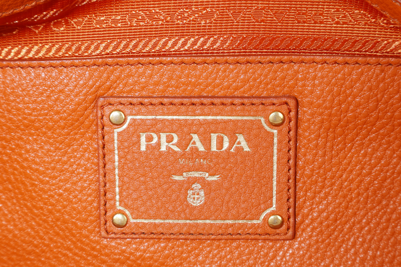 PRADA BN2579 VITELLO DAINO ZIP BAG ORANGE LEATHER GOLD HARDWARE WITH DUST COVER, LONG STRAPS AND CARD