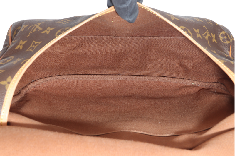 LOUIS VUITTON M42256 SAUMUR 35 MONOGRAM CANVAS GOLD HARDWARE NO DUST COVER
