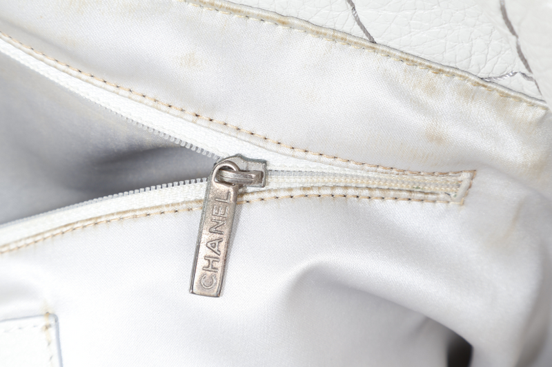 CHANEL ON THE ROAD TOTE BAG SHOULDER QUILTED LEATHER GREY (1333xxxx) SILVER HARDWARE NO DUST COVER