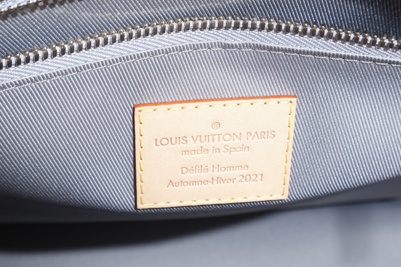 LOUIS VUITTON M45884 SAC PLAT MONOGRAM MIRROR BAG WITH STRAPS AND DUST COVER
