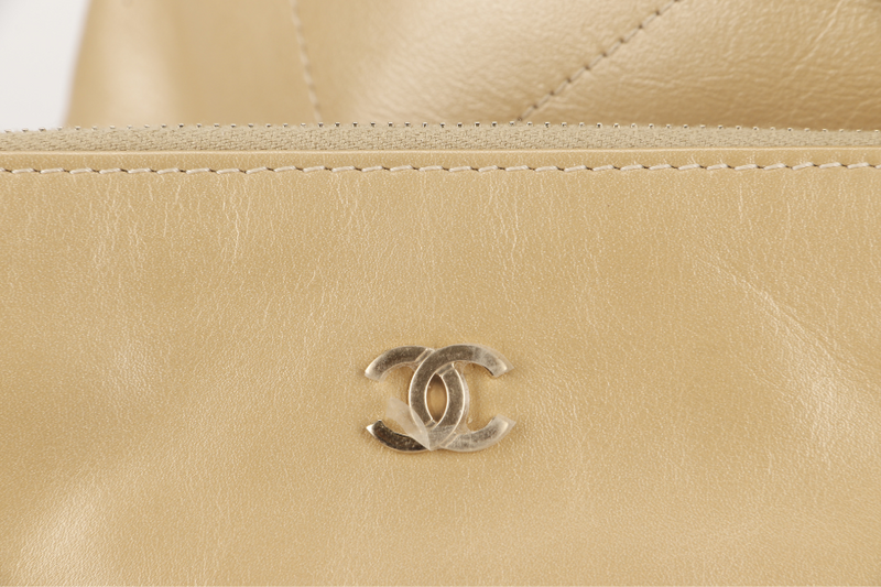 CHANEL 22 REGULAR BEIGE COLOR MICROCHIP (ALEPxxxx) GOLD HARDWARE WITH DUST COVER AND BOX