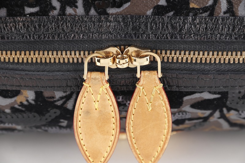 LOUIS VUITTON M40434 FLEUR DE JAIS CARROUSEL LIMITED EDITION HANDBAG MEDIUM BROWN NOIR MONOGRAM CANVAS WITH LEATHER GOLD HARDWARE WITH DUST COVER, KEYS AND LOCK