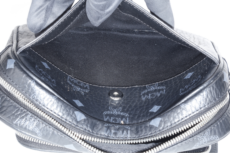 MCM AREN CROSSBODY IN VISETOS SMALL BLACK LEATHER SILVER HARDWARE WITH DUST COVER
