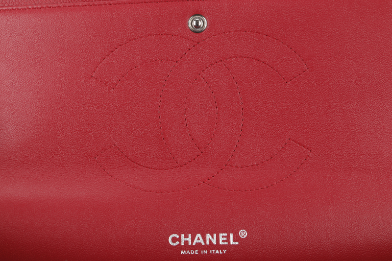 CHANEL CLASSIC FLAP MAXI (1442xxxx) RED CAVIAR LEATHER SILVER HARDWARE WITH CARD