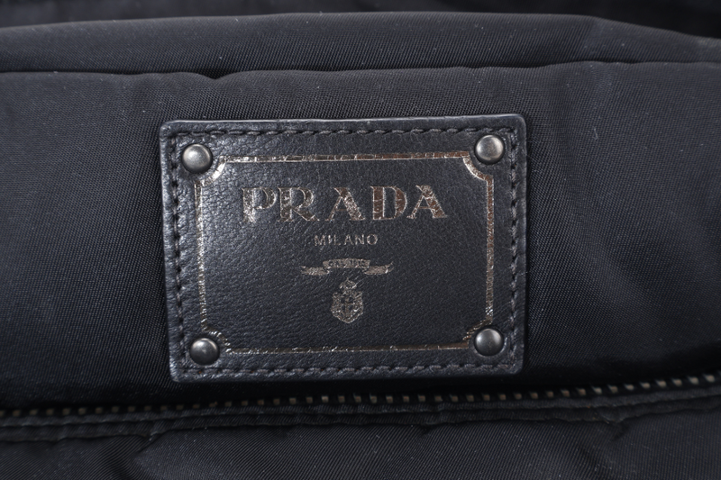 PRADA B4521V TESSUTO NAPPA REVERSIBLE TOTE NERO RUTHENIUM HARDWARE WITH CARD