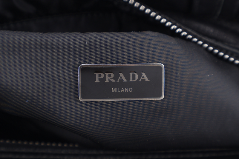 PRADA NYLON TESSUTO TRIANGLE LOGO TOTE BAG (1BG047) BLACK HARDWARE WITH CARD AND DUST COVER