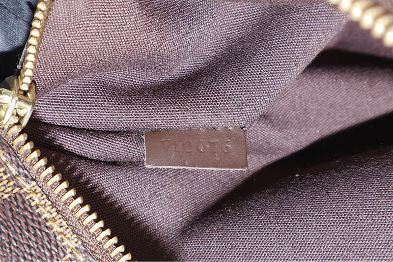 LOUIS VUITTON N51125 MELVILLE MESSENGER BAG DAMIER EBENE CANVAS GOLD HARDWARE NO DUST COVER