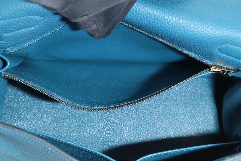 HERMES KELLY 28 BLUE COLVERT TOGO GOLD HARDWARE STAMP Q (YEAR 2013) WITH KEYS, LOCK, STRAPS AND DUST COVER
