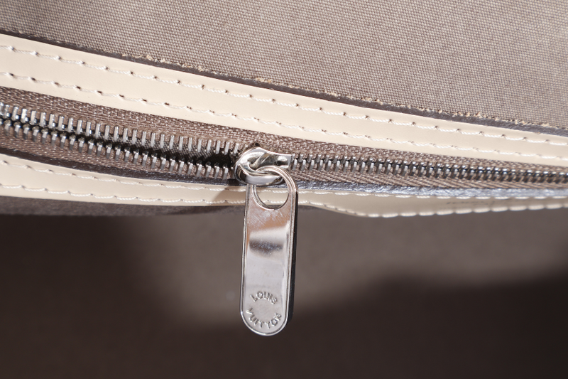 LOUIS VUITTON BREA MM DUNE EPI LEATHER SILVER HARDWARE WITH STRAPS AND DUST COVER