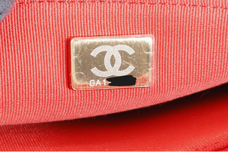 CHANEL CLASSIC WOC RED CAVIAR GOLD HARDWARE (GA17xxxx) WITH DUST COVER, BOX AND PAPER BAG