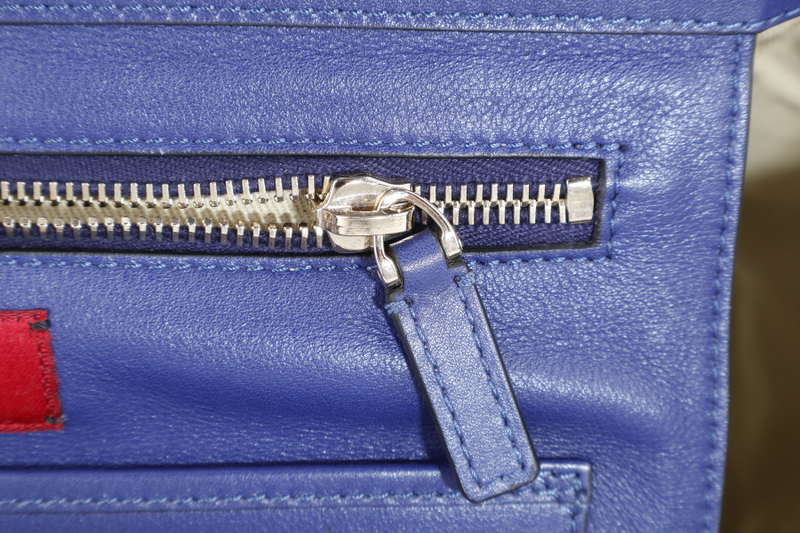 VALENTINO VITELLO SMALL ROCKSTUD BLUE LEATHER TOTE BAG WITH GOLD HARDWARE WITH STRAPS AND DUST COVER