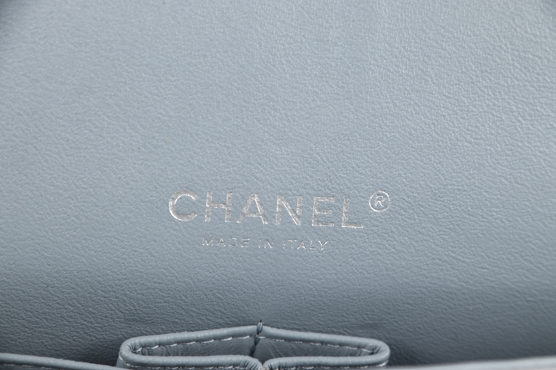 CHANEL CLASSIC FLAP MAXI GREY CAVIAR LEATHER WITH SILVER CHAIN (1739xxxx) WITH CARD , DUST COVER AND BOX