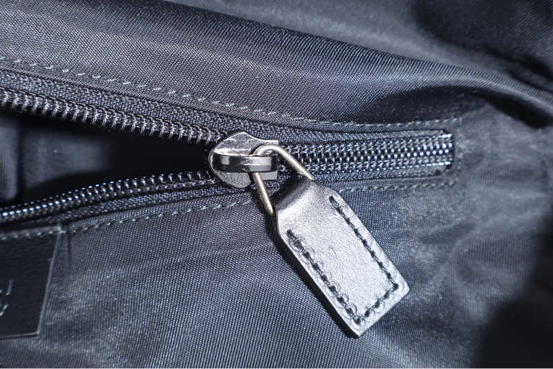 GUCCI TECHNO WEB BELT BAG BLACK CANVAS SILVER HARDWARE WITH DUST COVER