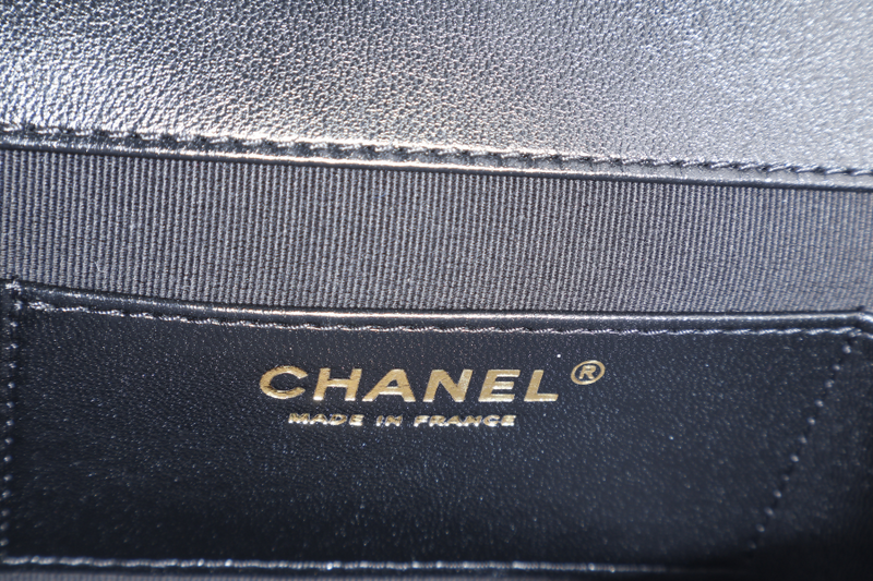 CHANEL QUILTED FLAP CLUTCH BAG SHINY BLACK LAMBSKIN GOLD HARDWARE (E210xxxx) WITH DUST COVER, BOX AND PAPER BAG