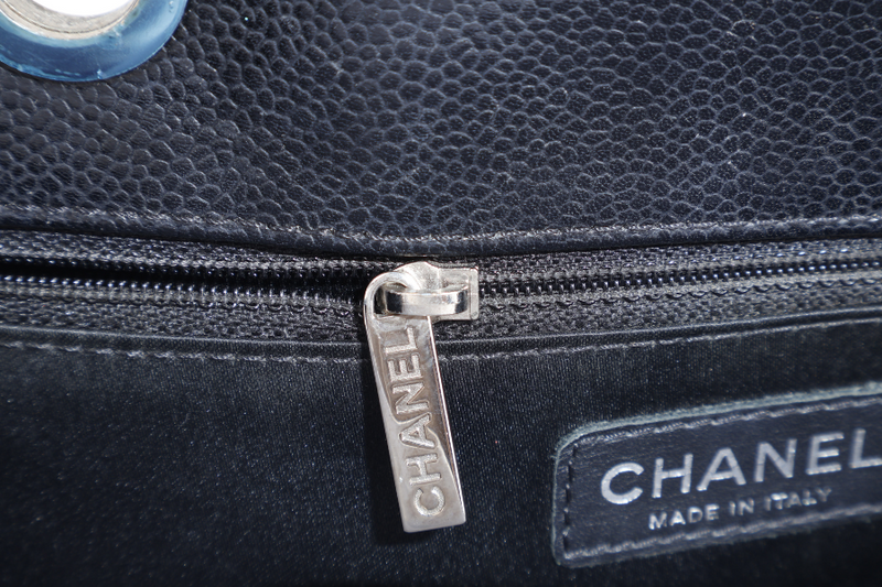 CHANEL GST BLACK CAVIAR LEATHER (2015xxxx) SILVER HARDWARE WITH CARD NO DUST COVER AND NO BOX
