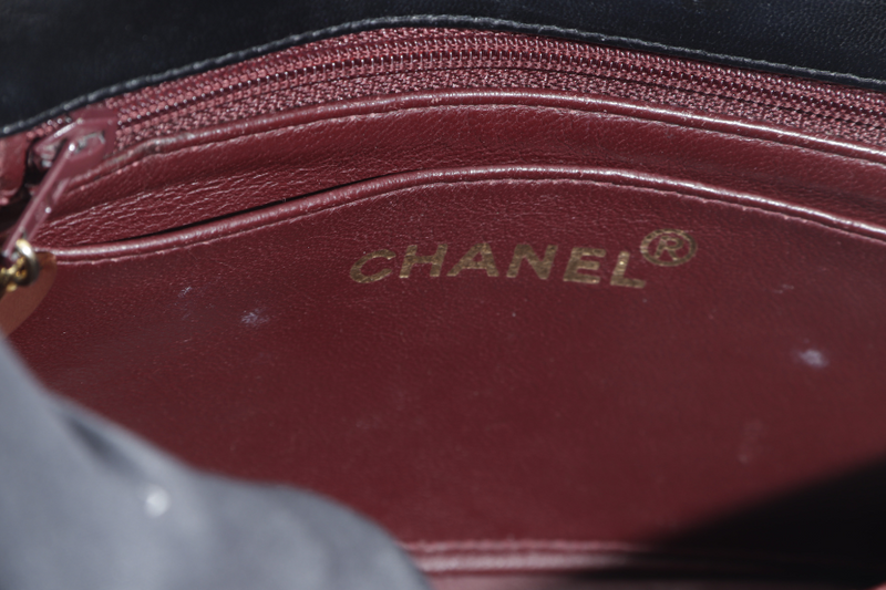 CHANEL VINTAGE MINI SQUARE LEATHER STRAPS (463xxxx) BLACK LAMBSKIN WITH CARD AND DUST COVER