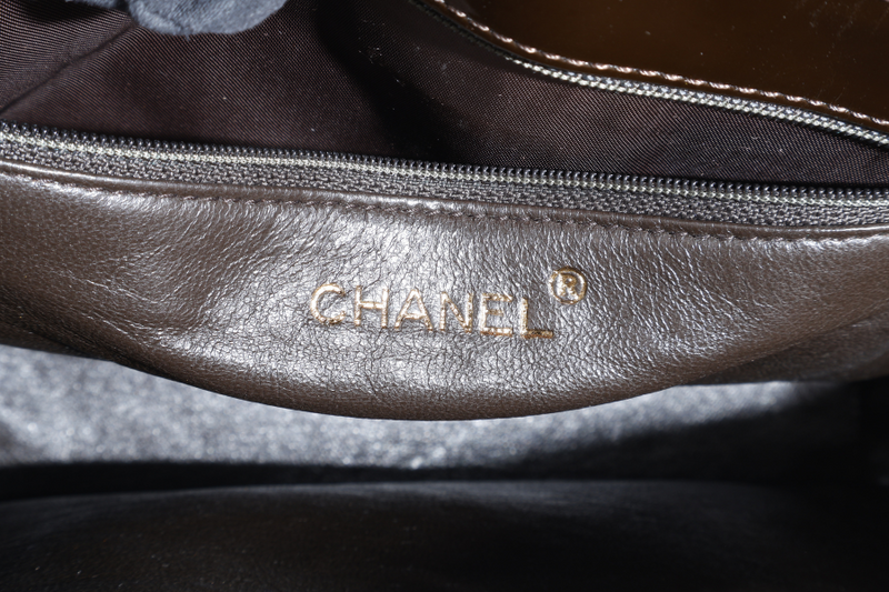 CHANEL DARK BROWN PATENT QUILTED SHOULDER BAG RUTHENIUM HARDWARE (616xxxx) WITH CARD AND BOX
