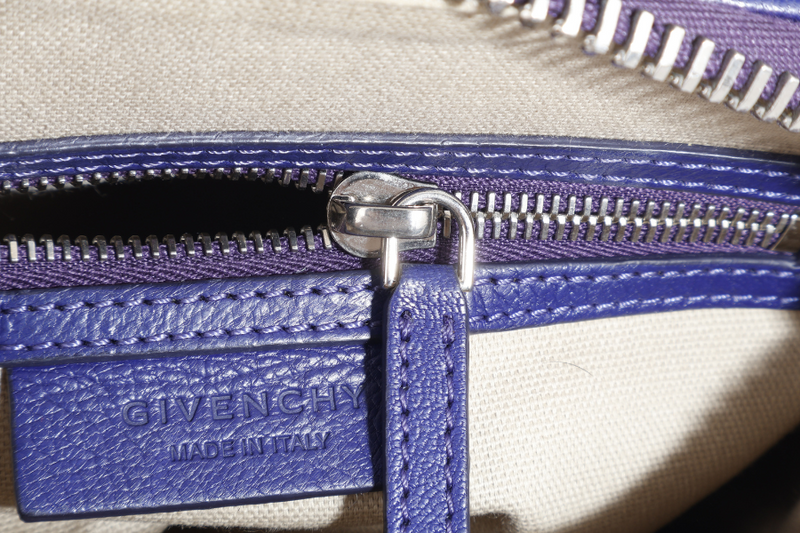 GIVENCHY ANTIGONA SMALL BLUE LEATHER SILVER HARDWARE WITH STRAPS AND DUST COVER