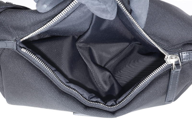 GUCCI TECHNO WEB BELT BAG BLACK CANVAS SILVER HARDWARE WITH DUST COVER