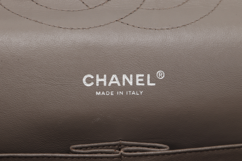 CHANEL CLASSIC DOUBLE FLAP MAXI (1444xxxx) BROWN CAVIAR LEATHER SILVER HARDWARE WITH CARD AND DUST COVER