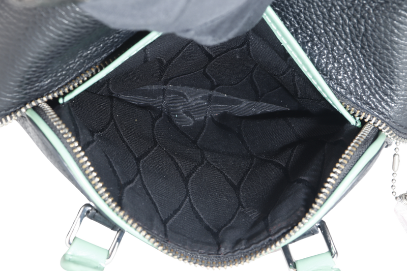 KENZO TIGER EMBROIDERY CROSSBODY BAG GREEN-BLACK SILVER HARDWARE WITH DUST COVER