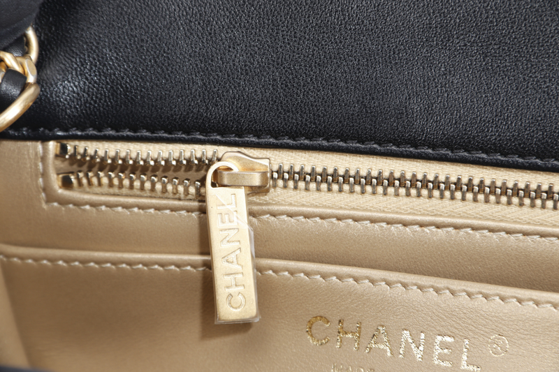 CHANEL CLASSIC FLAP SMALL PEARL BLACK LAMBSKIN GOLD HARDWARE MICROCHIP (G88xxxx) WITH DUST COVER AND BOX