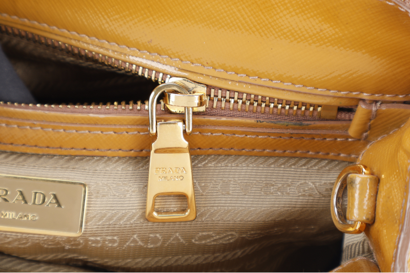 PRADA GALLERIA SMALL YELLOW GOLD SAFFIANO PATENT LEATHER GOLD HARDWARE NO DUST COVER