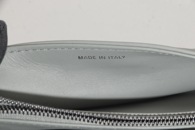 CHRISTIAN DIOR GREY LEATHER WOC 05-RU-0292 RUTHENIUM CHAIN WITH DUST COVER