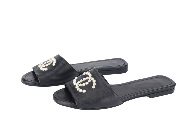 CHANEL CC FAUX PEARL SLIDE SANDAL 36C BLACK LAMBSKIN NO DUST COVER AND NO BOX