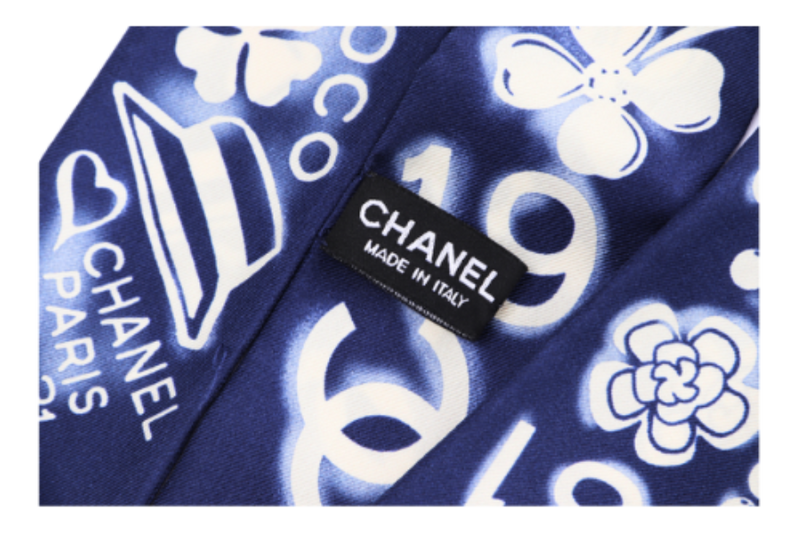 CHANEL DARK BLUE SILK TWILLY, WITH BOX