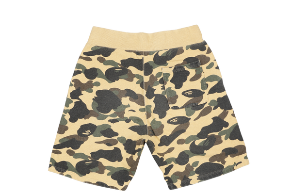A BATHING APE BAPE 1ST CAMO SHARK SWEAT SHORTS SIZE L