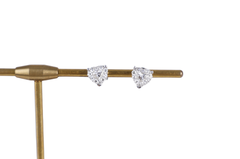 EARRING 750WG DIAMOND PAIR 2.2GM