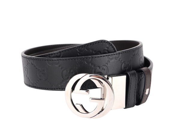GUCCI 473030 CWCWN 214351 REVERSIBLE BLACK GUCCI SIGNATURE BELT, WITH DUST COVER & BOX