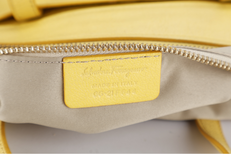 SALVATORE FERRAGAMO MIKA CONVERTIBLE TOTE BAG LARGE YELLOW LEATHER GOLD HARDWARE WITH DUST COVER