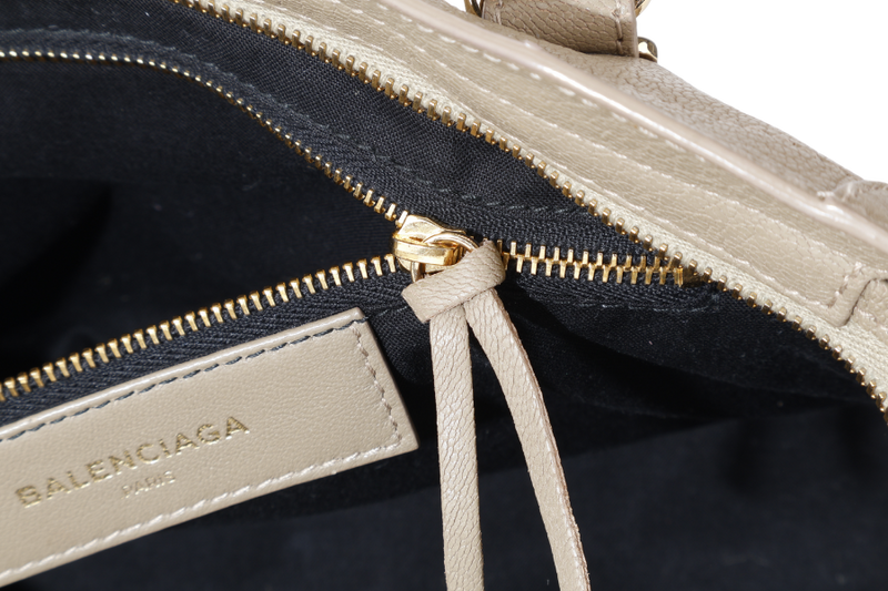BALENCIAGA SMALL METALLIC EDGE CLASSIC CITY TOTE BEIGE CALFSKIN LEATHER GOLD HARDWARE WITH DUST COVER, STRAPS AND MIRROR