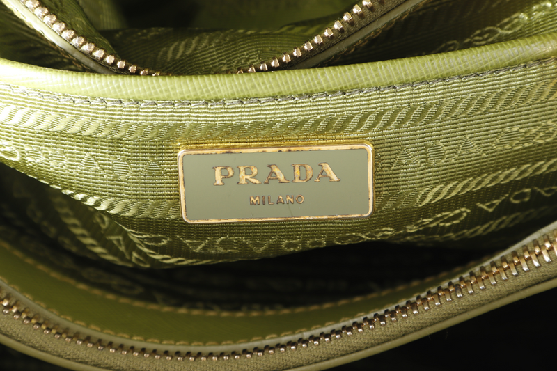 PRADA PROMENADE SATCHEL (BL0837) SMALL GREEN SAFFIANO LUX LEATHER GOLD HARDWARE WITH STRAP AND DUST COVER