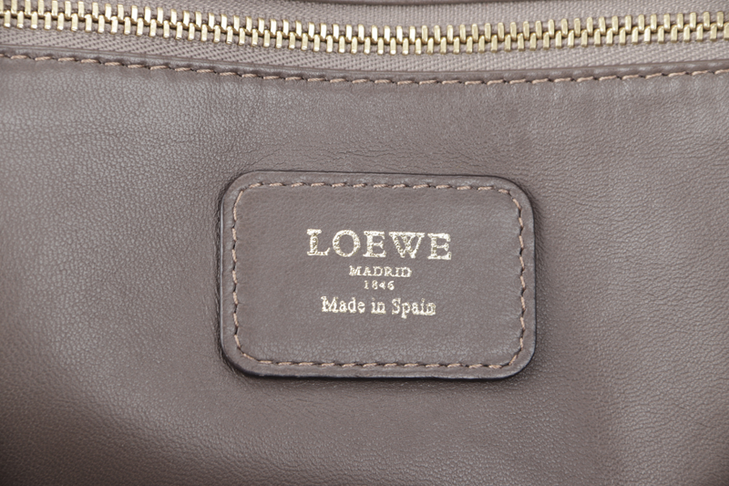 LOEWE AMAZONA (011403) EMBOSSED SNAKE HANDLE BROWN CALFSKIN GOLD HARDWARE WITH DUST COVER