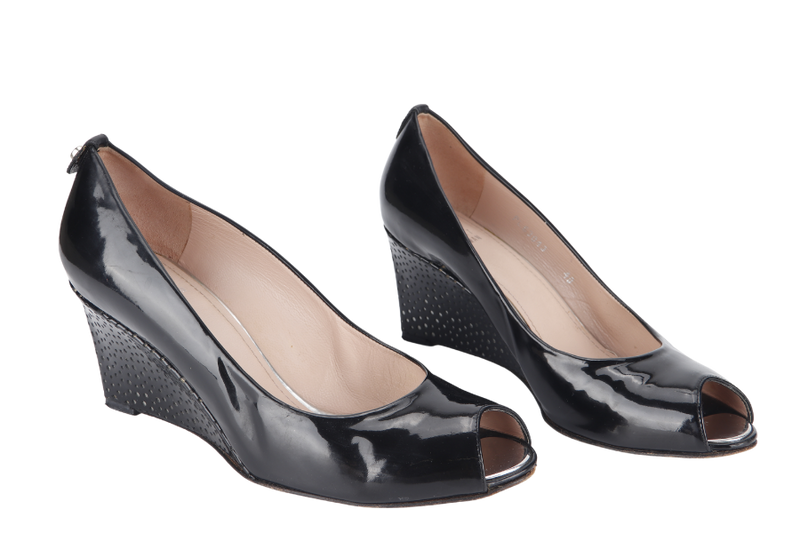 STUART WEITZMAN BLACK PATENTS OPEN TOE PUMPS PL63043 SIZE 41