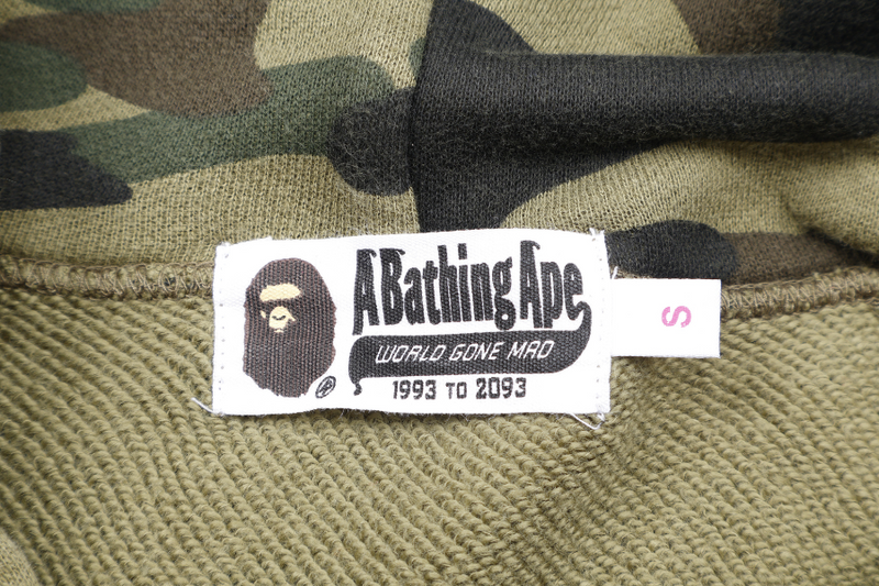 A BATHING APE LADIES GREEN CAMO HOODIE SKIRT SWEATER SIZE S