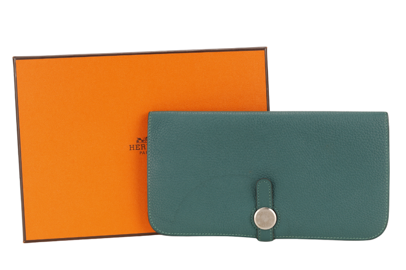 HERMES DOGON PORTEFEUILLE WALLET STAMP R SQUARE (YEAR 2014) VERT FONCE TOGO LEATHER SILVER HARDWARE WITH BOX