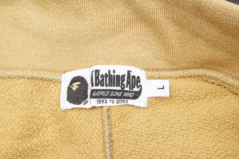 A BATHING APE BAPE 1ST CAMO SHARK SWEAT SHORTS SIZE L