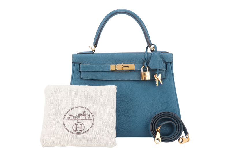 HERMES KELLY 28 BLUE COLVERT TOGO GOLD HARDWARE STAMP Q (YEAR 2013) WITH KEYS, LOCK, STRAPS AND DUST COVER
